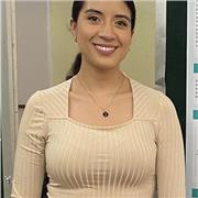 Doctora en ciencias quien apoya de forma especializada a alumnos de secundaria, preparatoria o universidad en Biología y afines